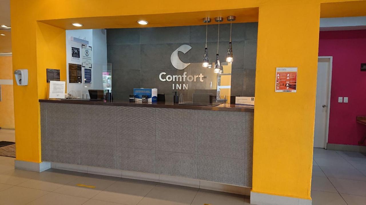 Comfort Inn Monterrey Valle Exterior foto